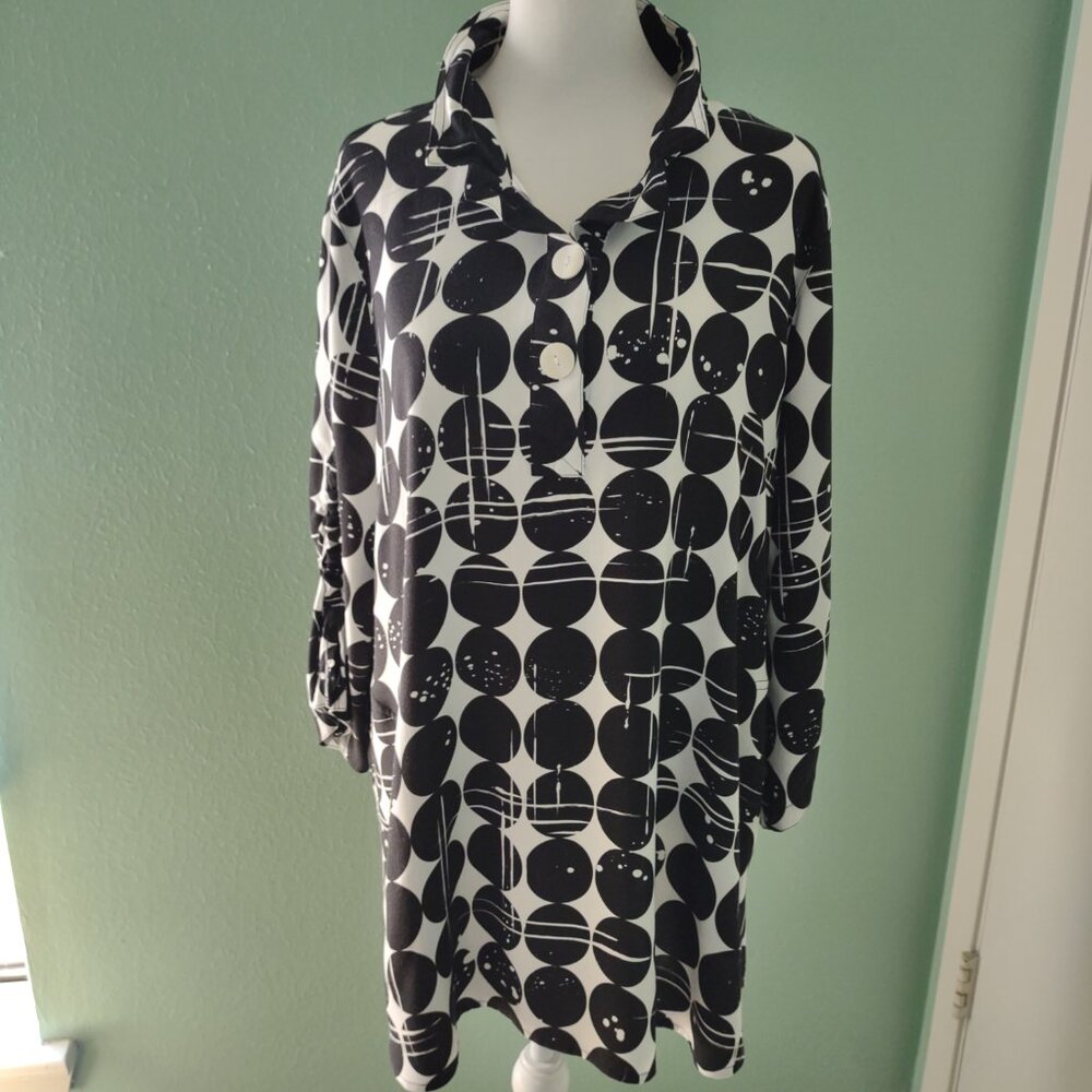 A La Carte Polka Dot Tunic Size L